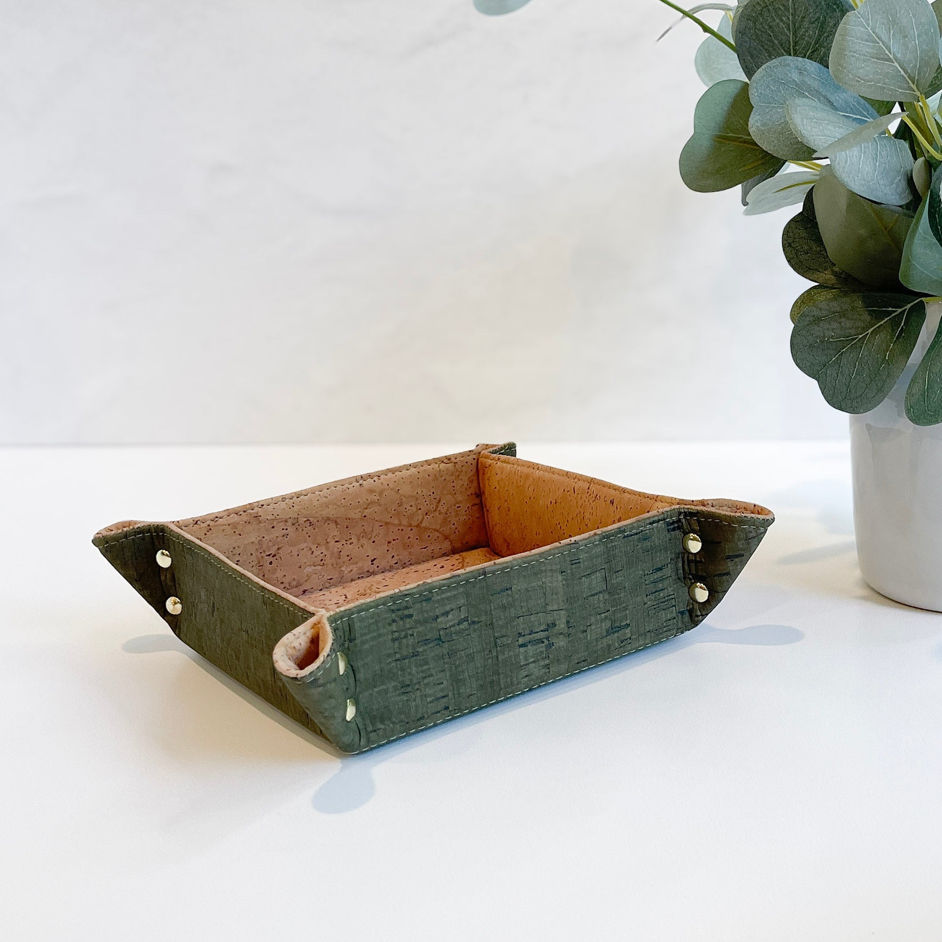 Grove Minimalist Valet Tray