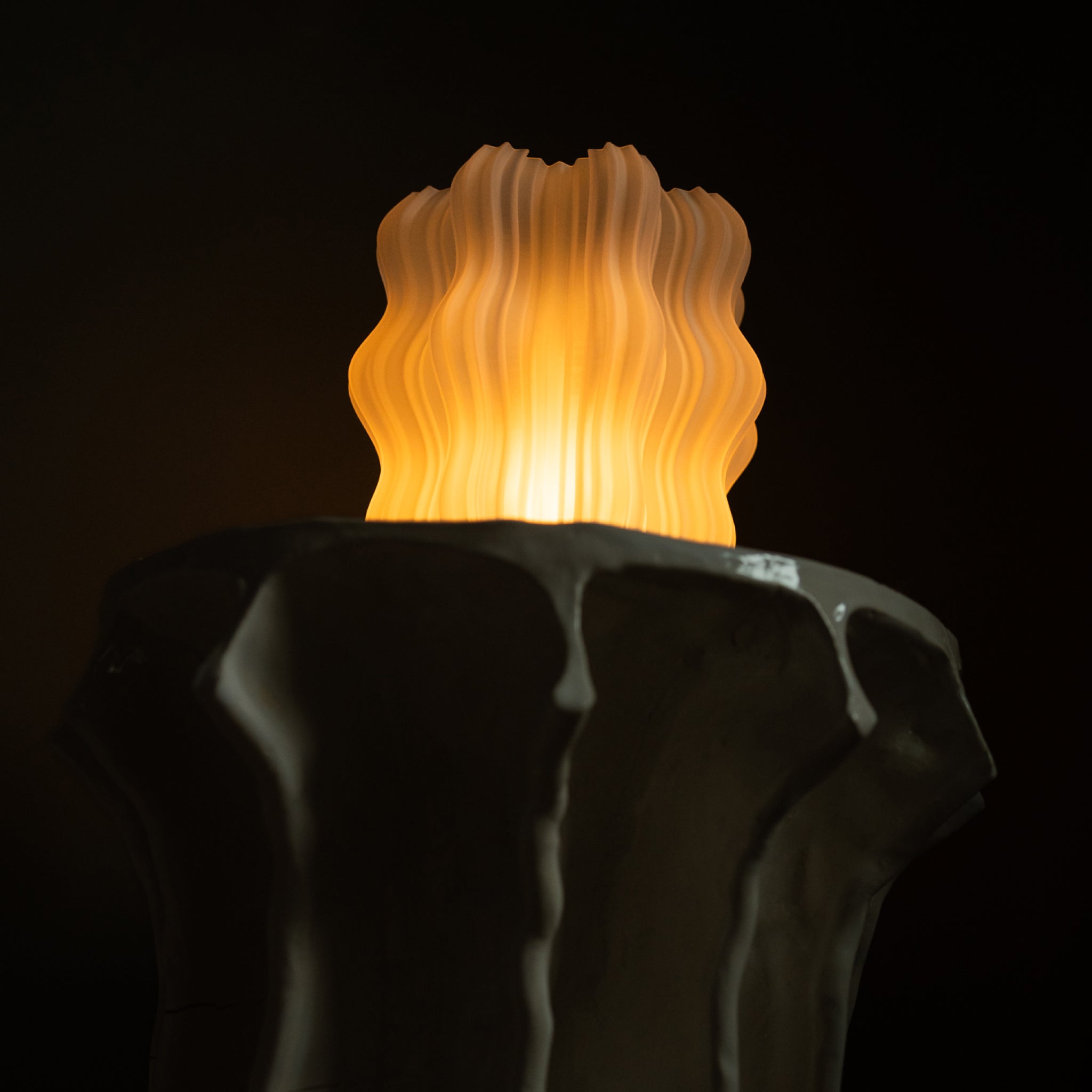 Wavy Cordless Accent Lamp