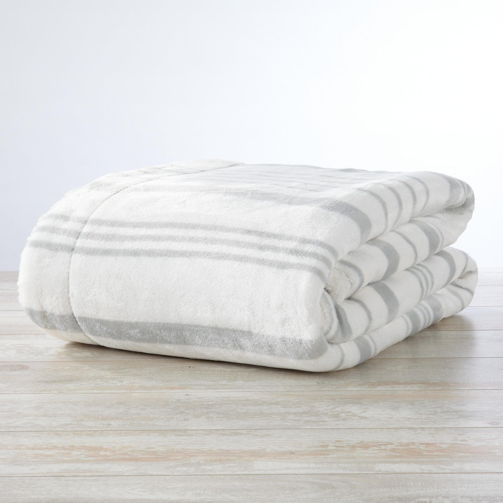 Kinsley Velvet Sherpa Blanket