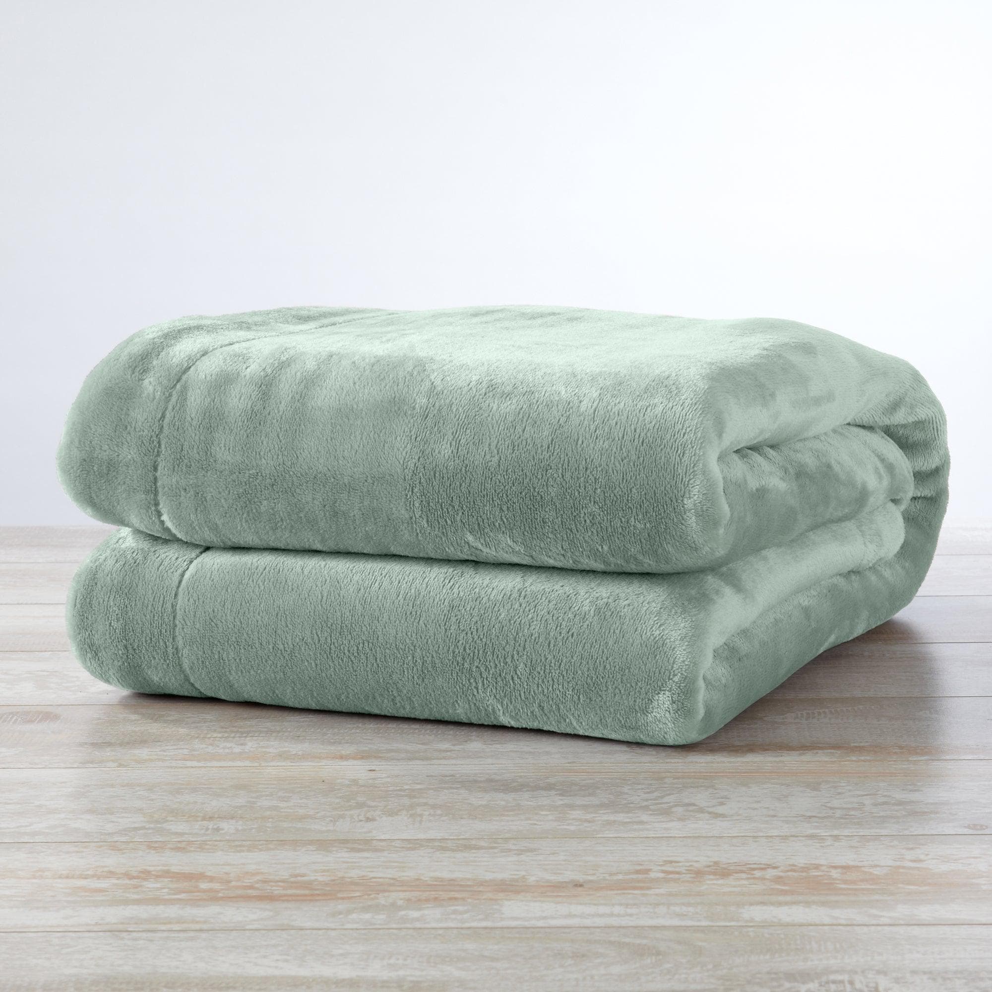 Kinsley Velvet Sherpa Blanket