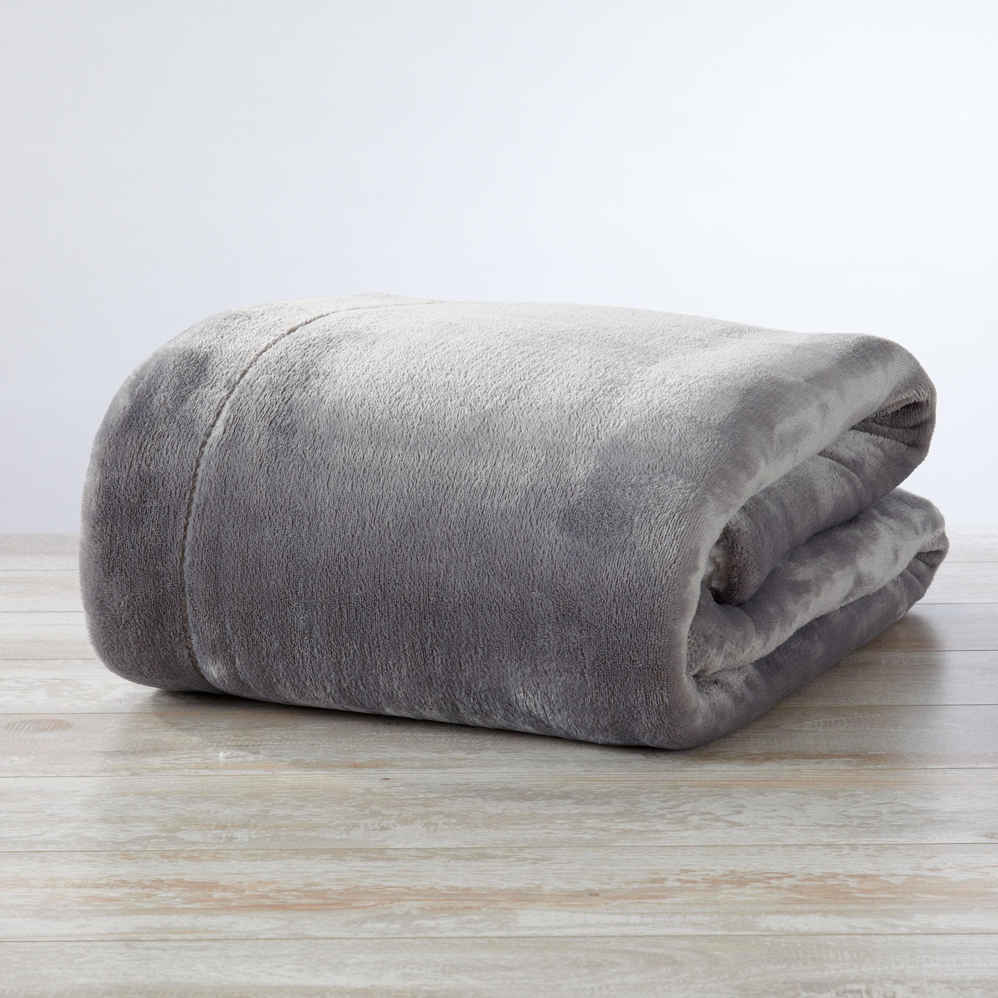 Kinsley Velvet Sherpa Blanket