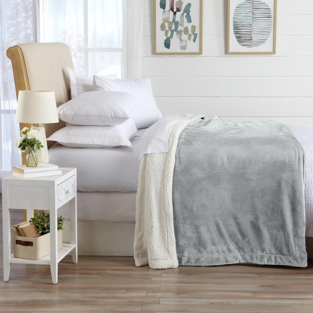 Kinsley Velvet Sherpa Blanket