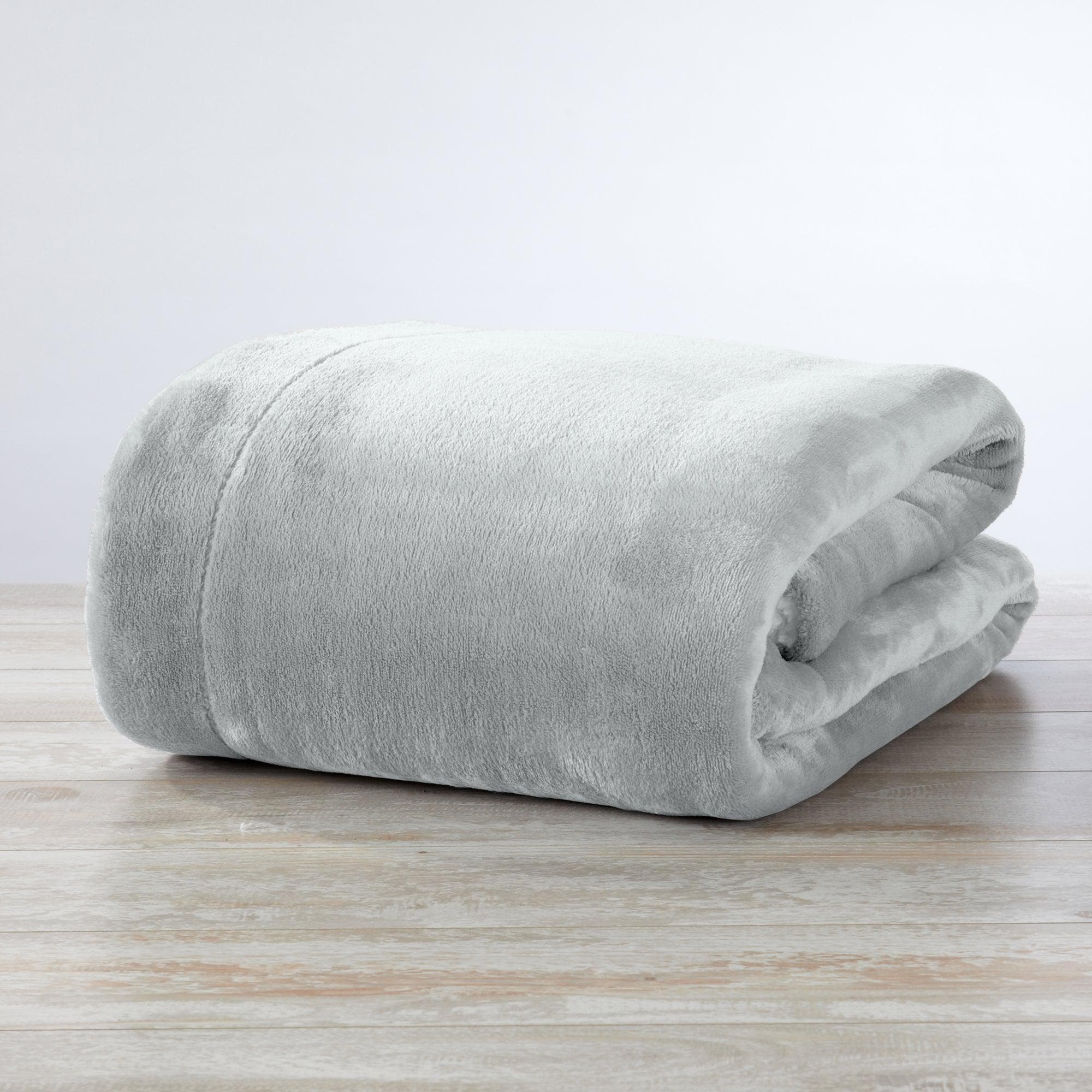 Kinsley Velvet Sherpa Blanket