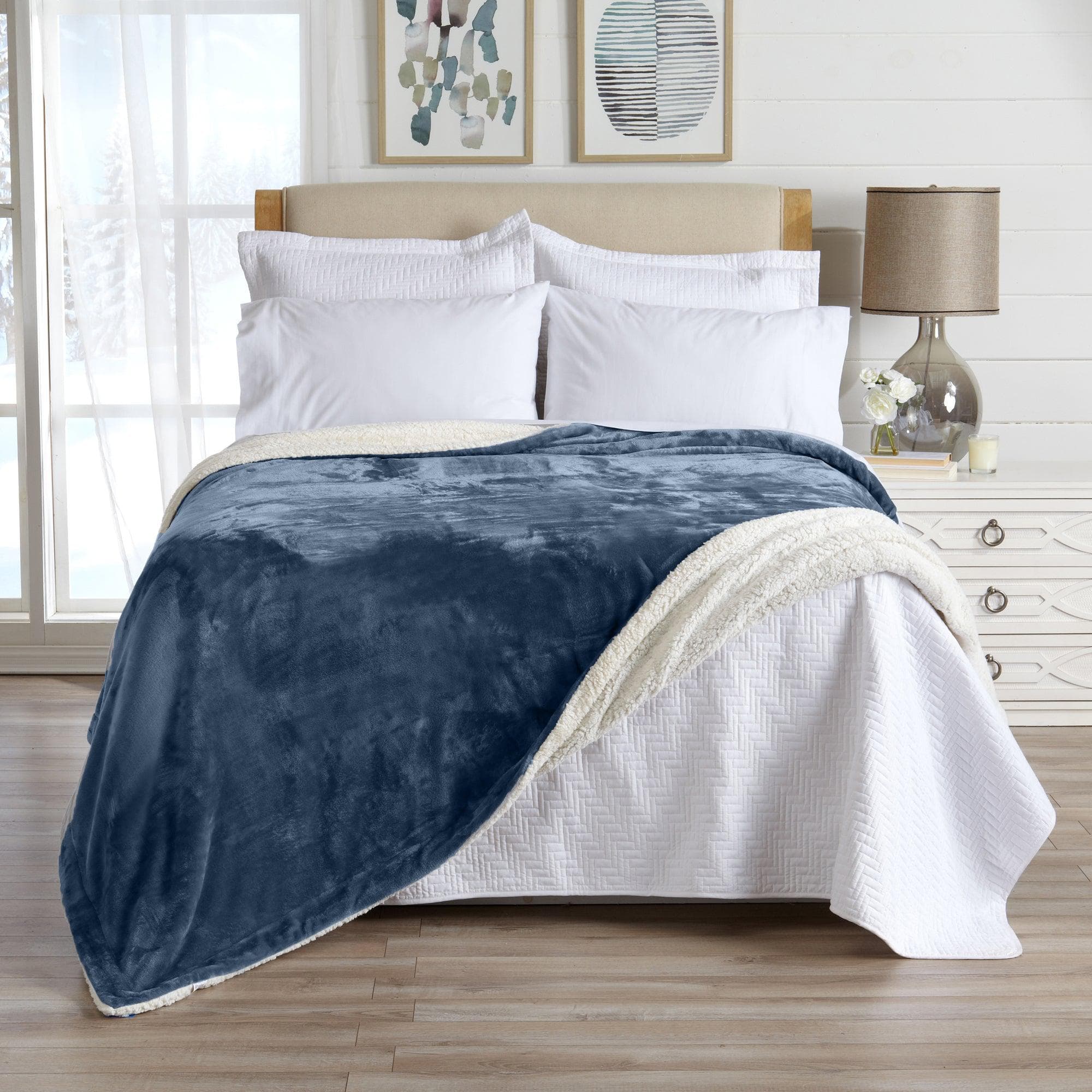Kinsley Velvet Sherpa Blanket