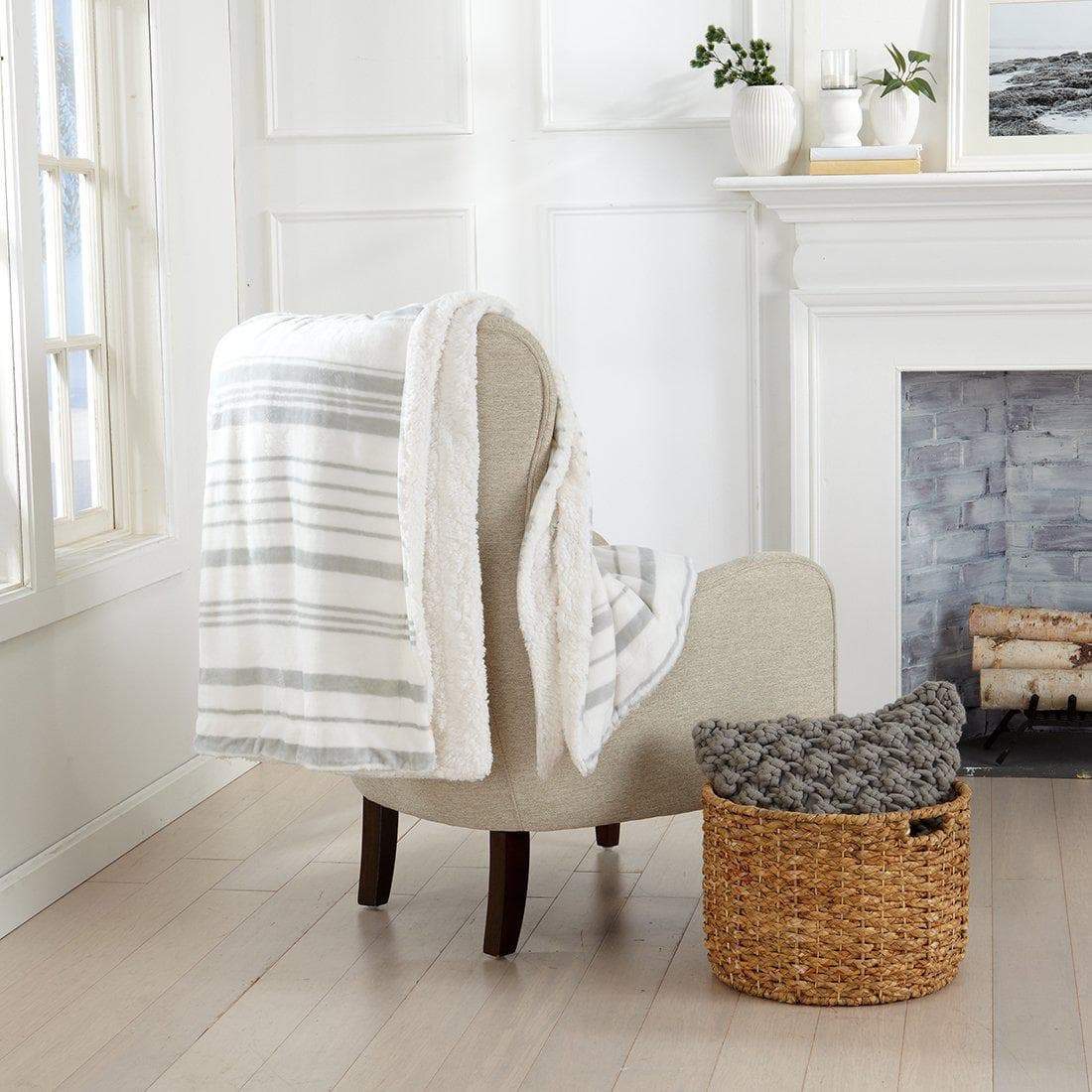 Kinsley Velvet Sherpa Blanket