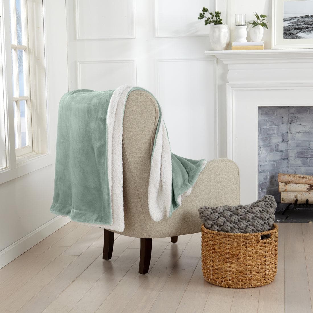 Kinsley Velvet Sherpa Blanket