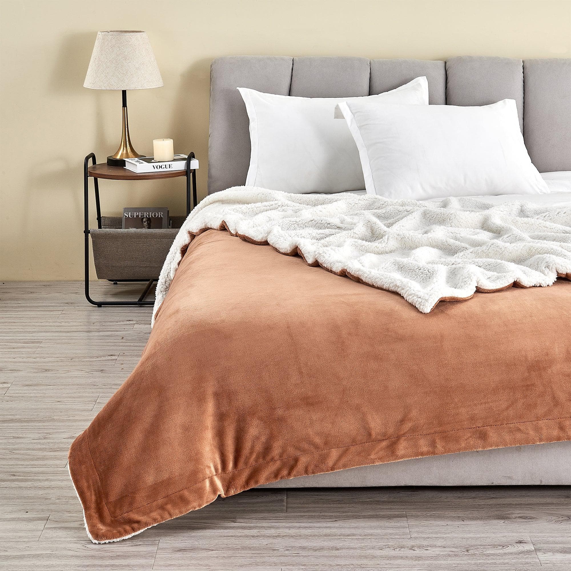 Kinsley Velvet Sherpa Blanket