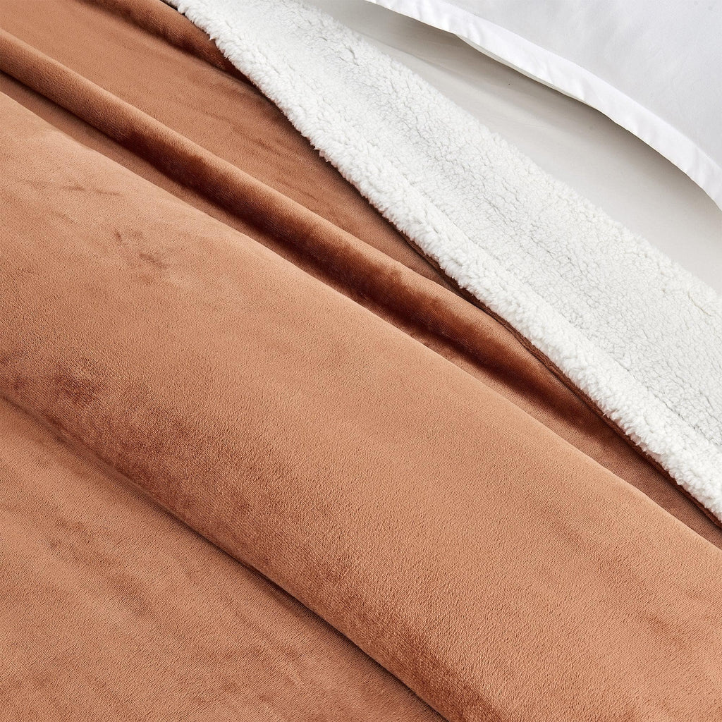 Kinsley Velvet Sherpa Blanket