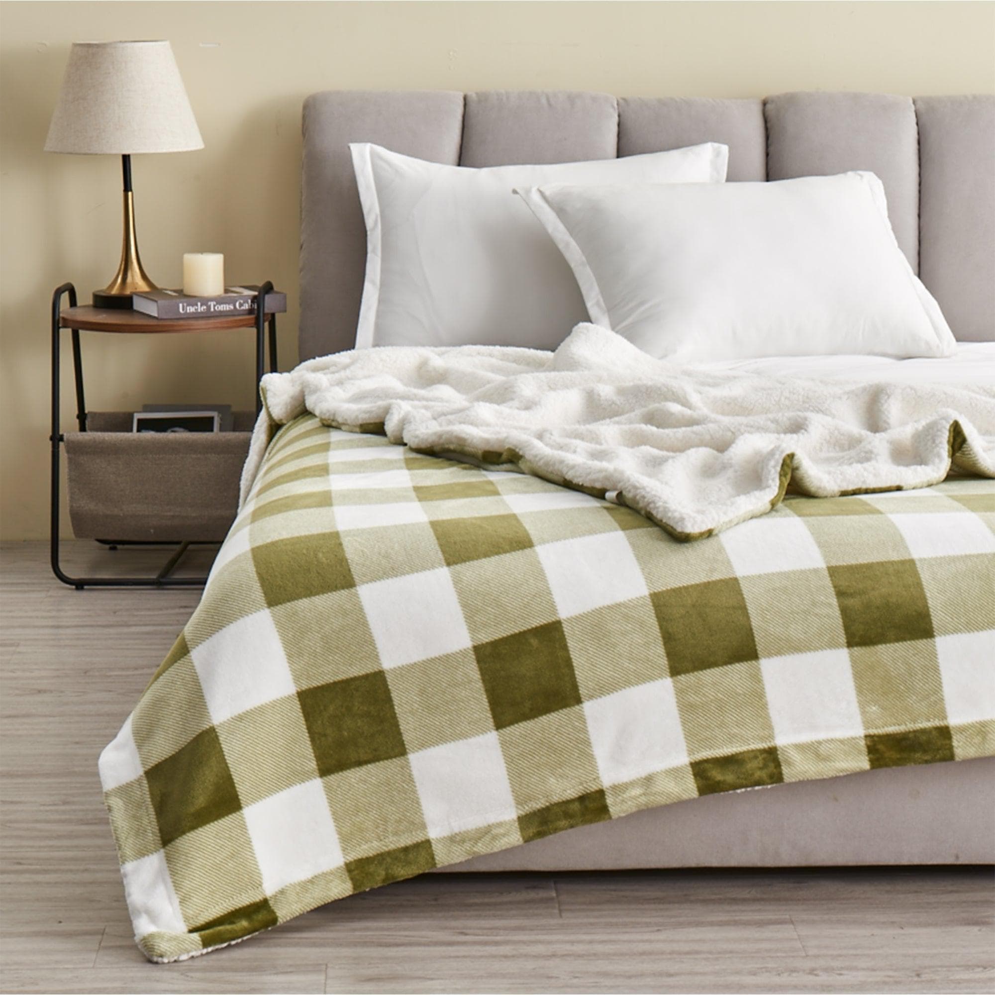 Kinsley Velvet Sherpa Blanket