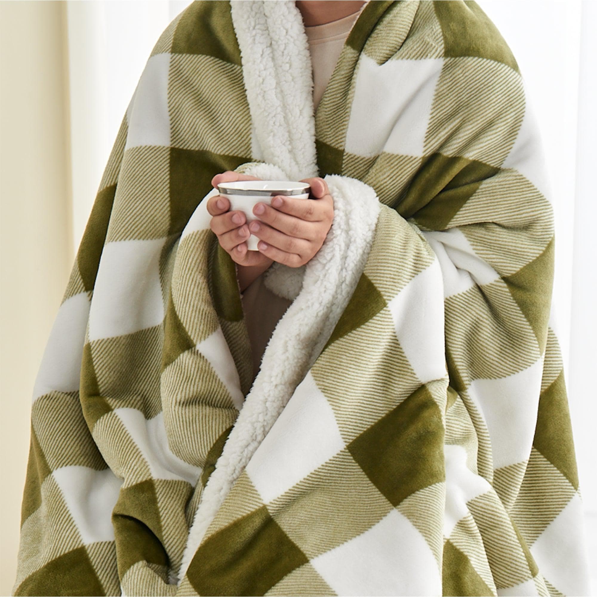 Kinsley Velvet Sherpa Blanket
