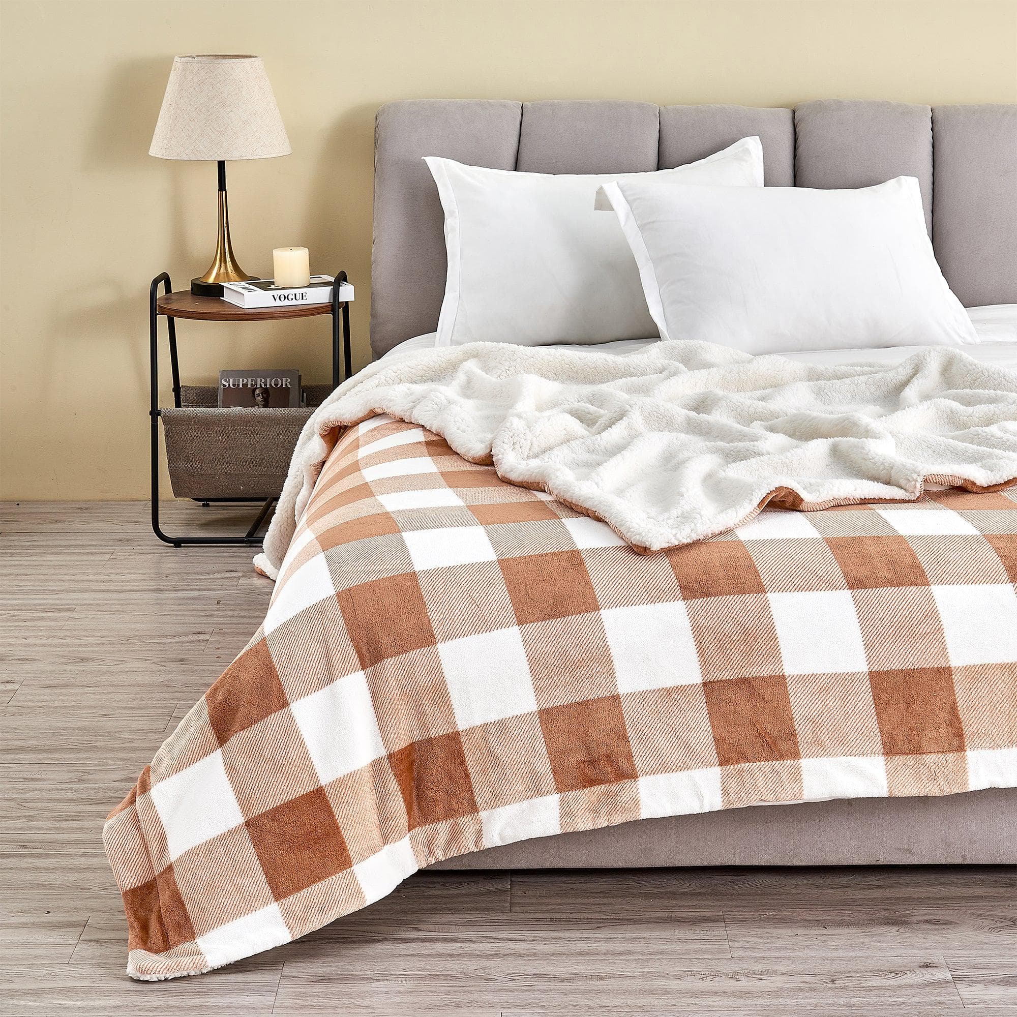 Kinsley Velvet Sherpa Blanket