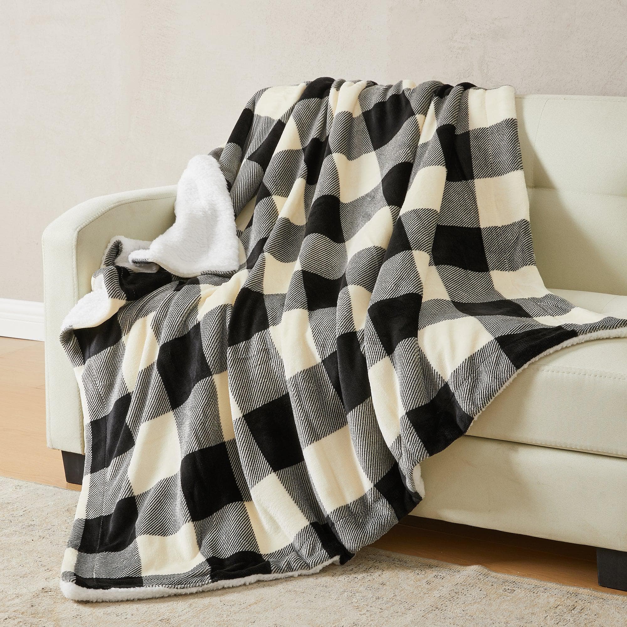 Kinsley Velvet Sherpa Blanket